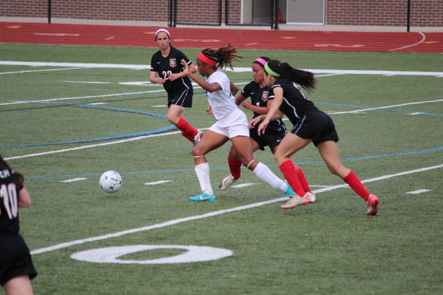 Varsity soccer defeats Parkway Central 3-0 in District Championship [slideshow]