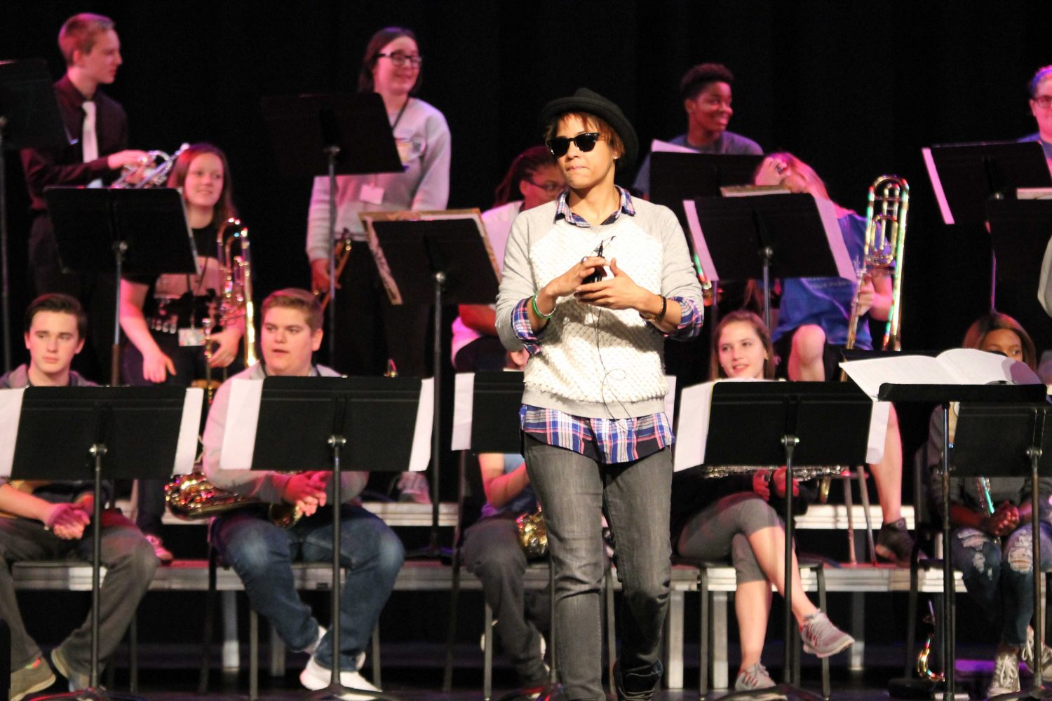 Kim Thompson leads high school jazz band clinic