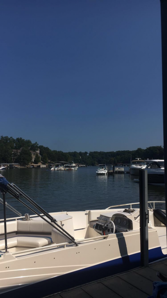 Gibson takes advantage of 3-day weekend by visiting Lake of the Ozarks