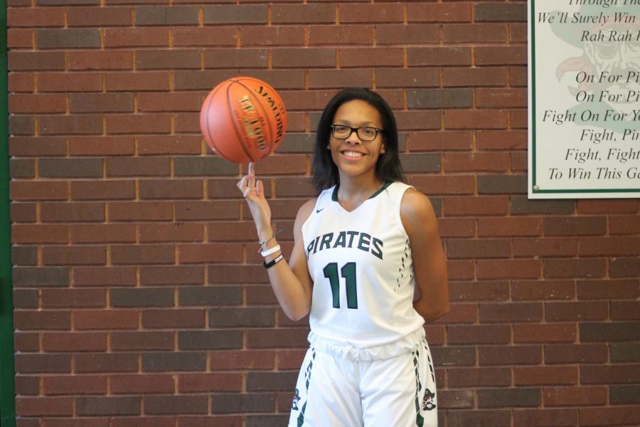 Jenkins drops 17 points in a win against the McCluer Comets