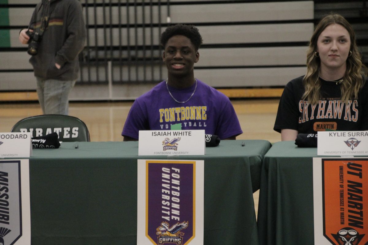 Isaiah White signs for Fontbonne Universitys football team.